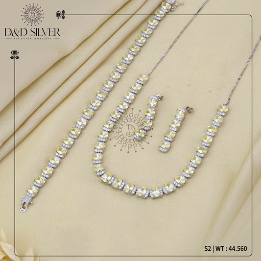 S2 - PREMIUM NECKLACE